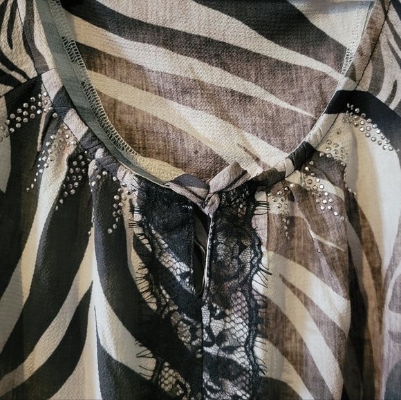 Women's One World Leopard Print Short Sleeve Blouse - NWOT - Picture 5 of 8